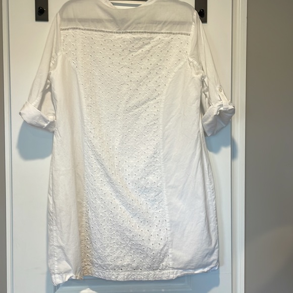 Delightful white eyelet a-line dress - Picture 5 of 6